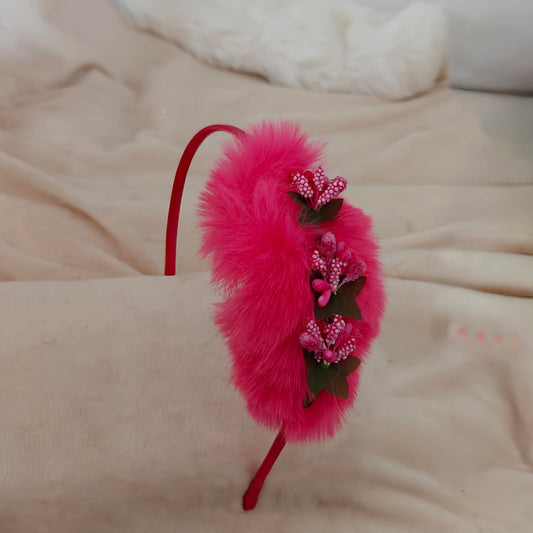 Fluffy Flower Hair Tie – Dark Center